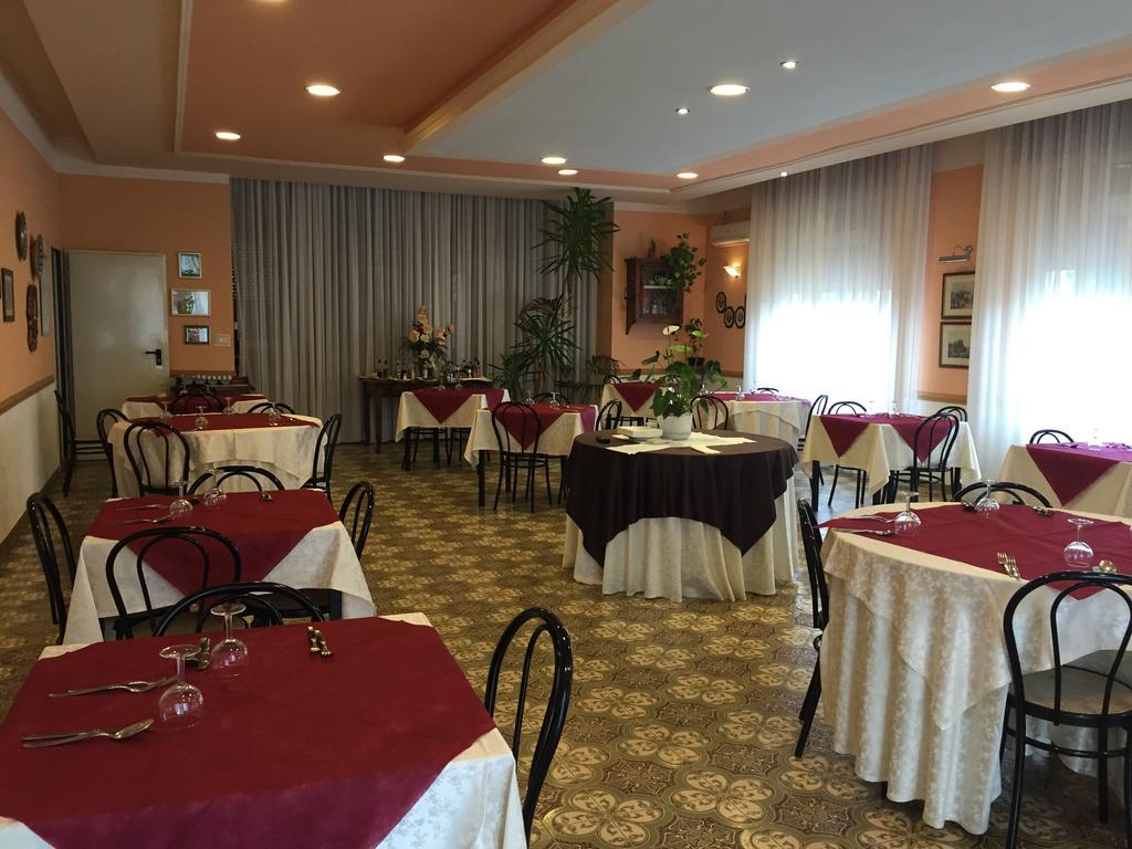 Hotel Magda Novafeltria Dış mekan fotoğraf