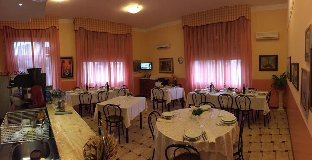 Hotel Magda Novafeltria Dış mekan fotoğraf